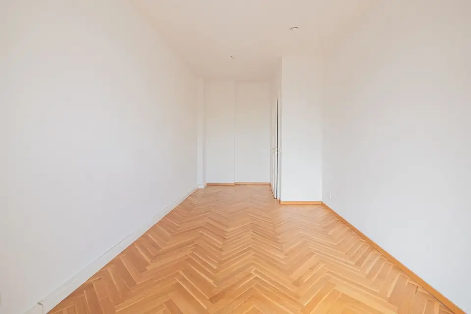 2 Zimmer Wohnung mit 67 m² in Dresden – Bild 2