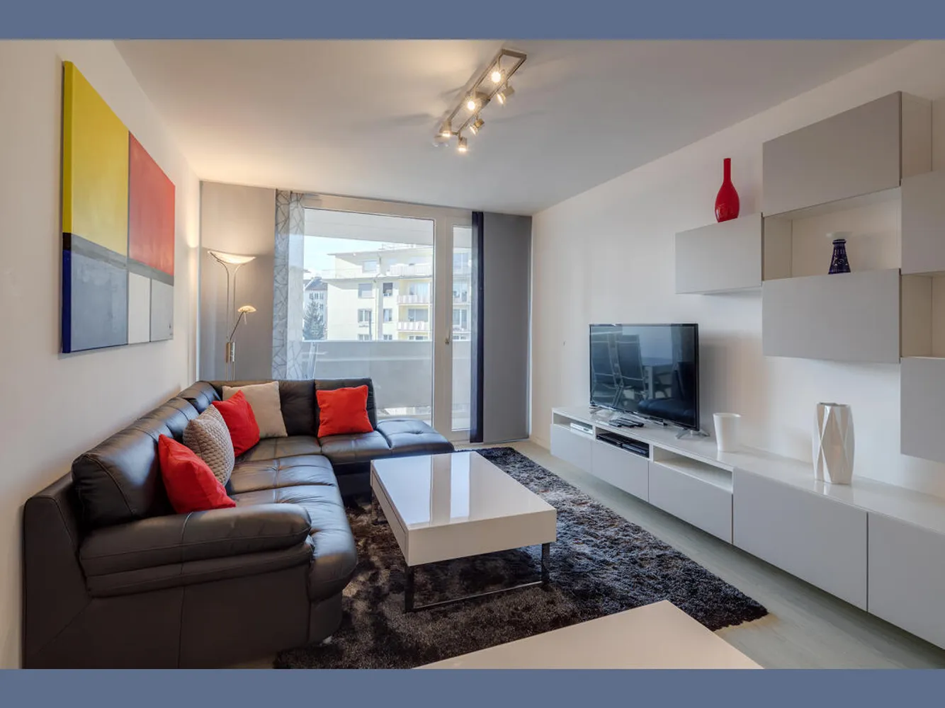 2 Zimmer Wohnung mit 56 m² in München – Bild 2
