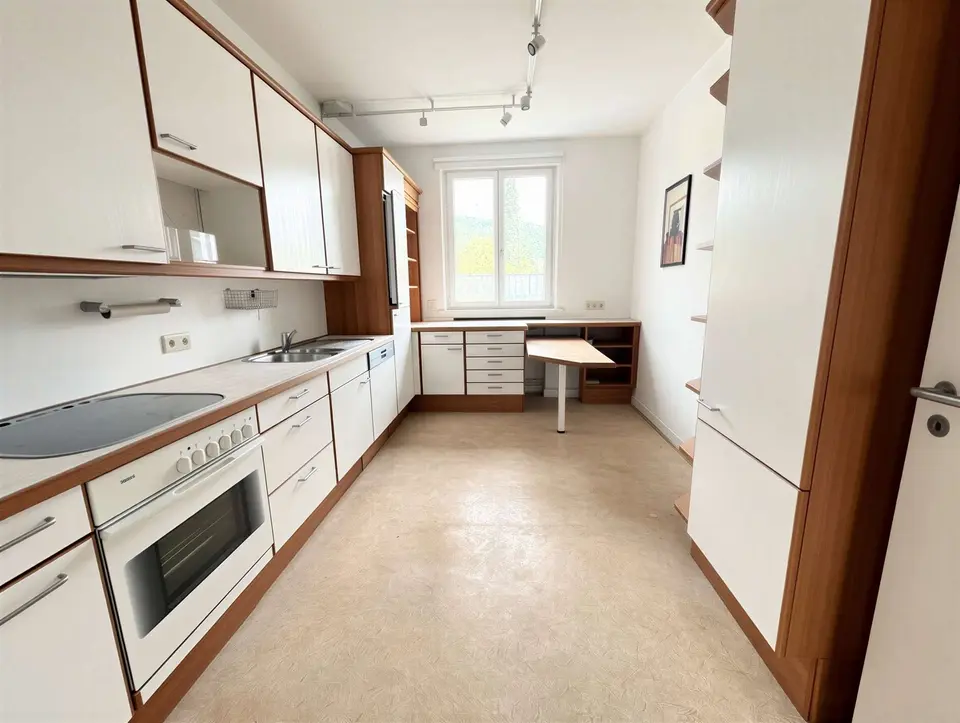 5 Zimmer Wohnung mit 150 m² in Sonneberg – Bild 9
