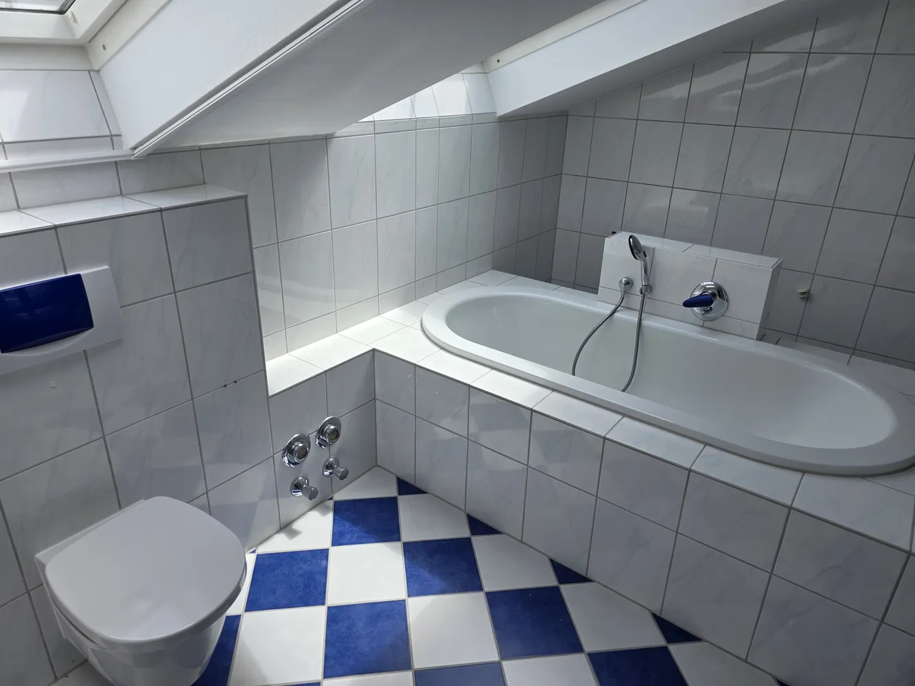4 Zimmer Wohnung mit 96 m² in Bergisch Gladbach – Bild 5