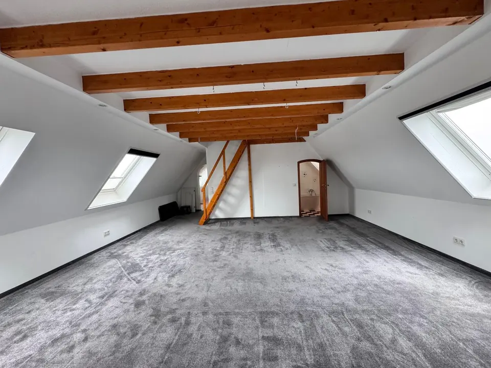4 Zimmer Wohnung mit 170 m² in Pulheim – Bild 9