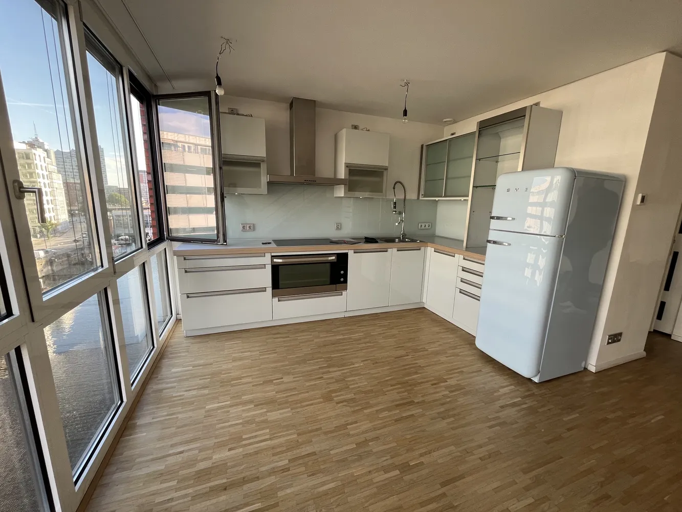 4 Zimmer Wohnung mit 110 m² in Hamburg – Bild 2