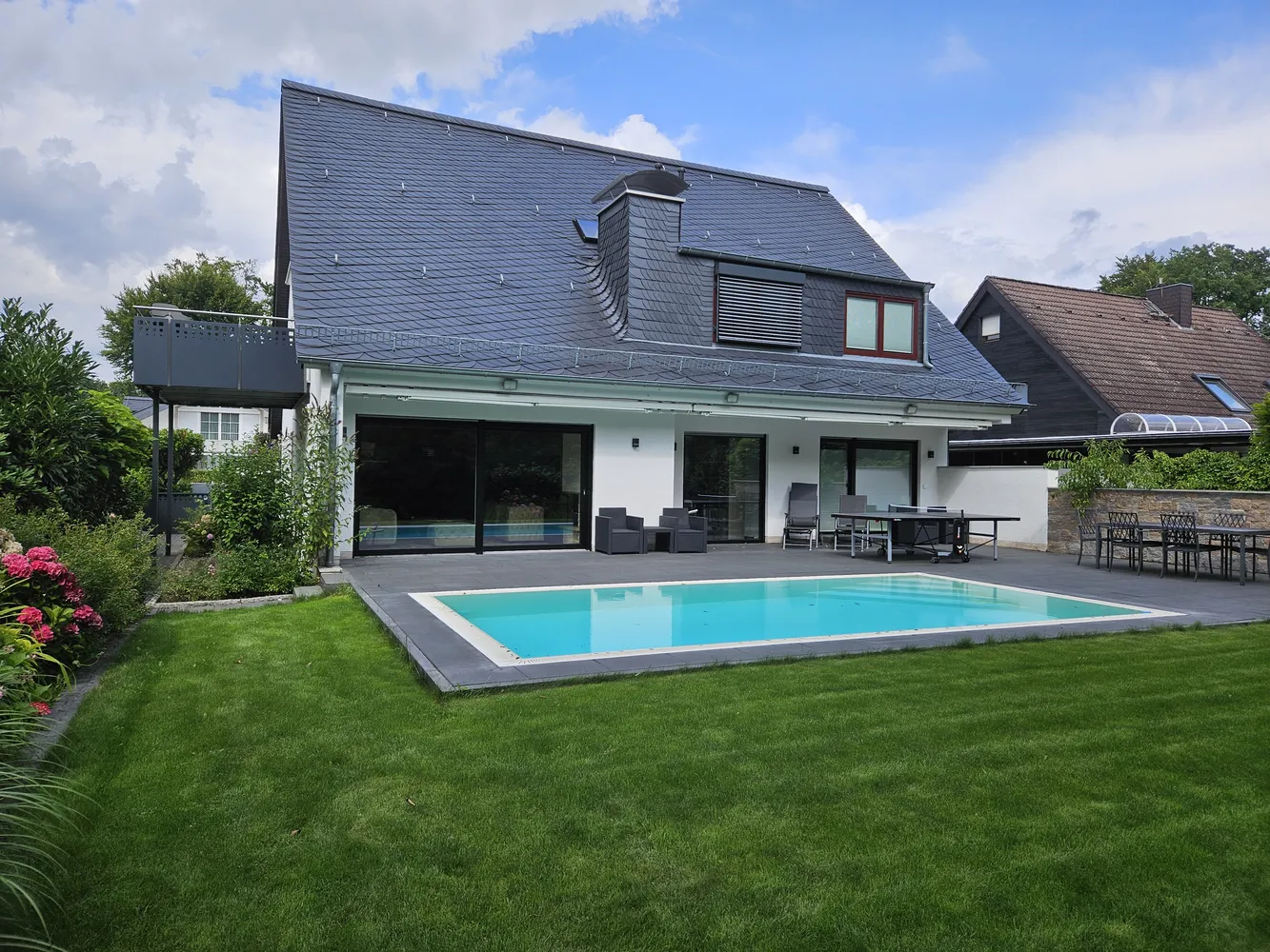 4 room house with 180 m² in Neu-Isenburg – Photo 12