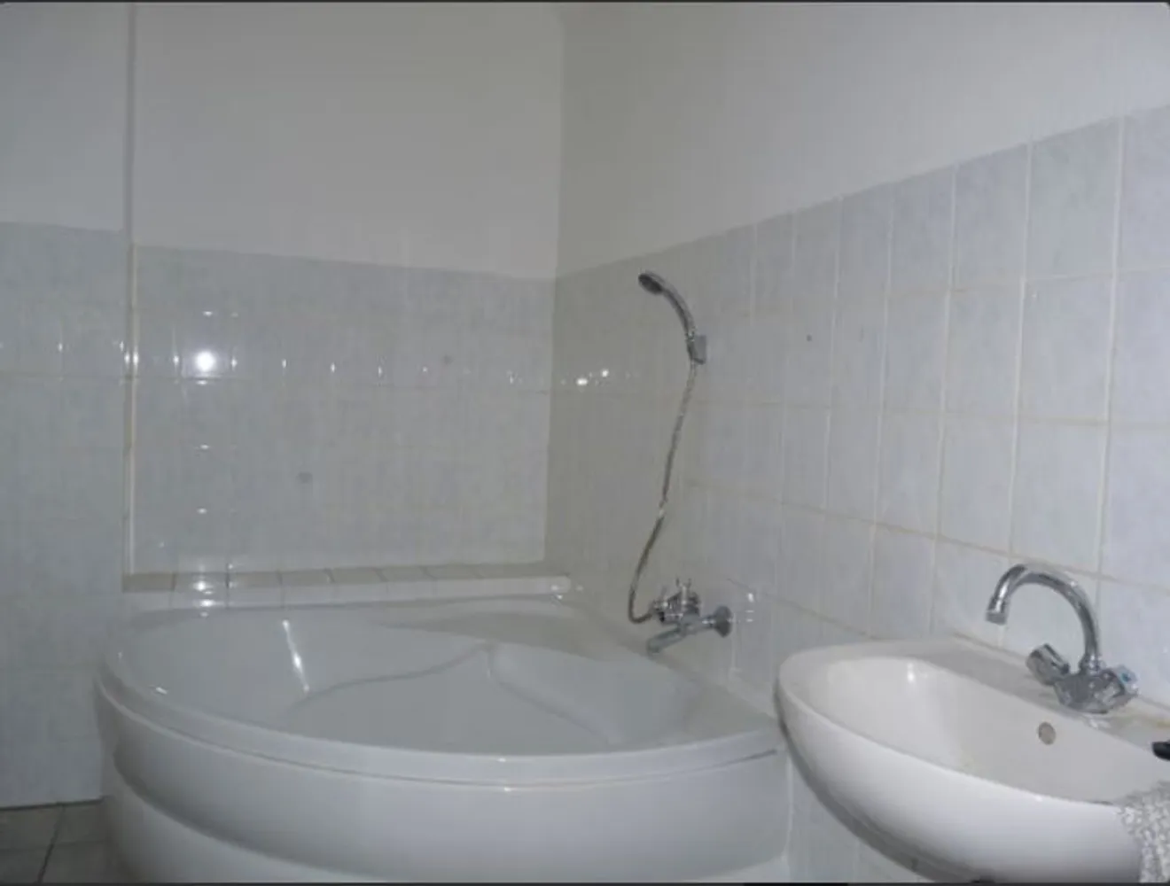 3 Zimmer Wohnung mit 76 m² in Riesa – Bild 4