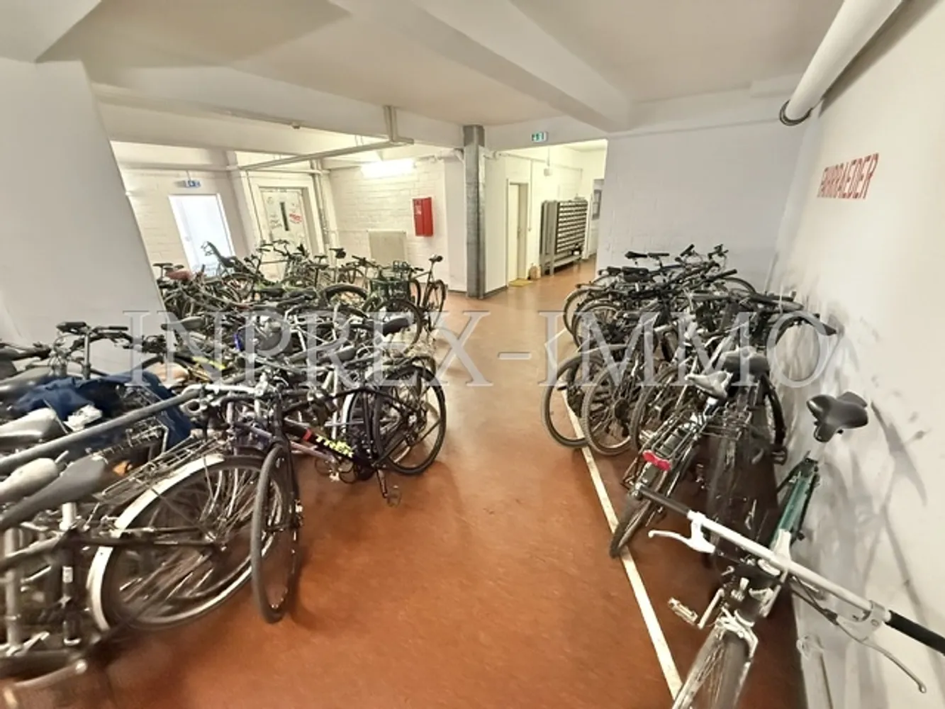 1 Zimmer Wohnung mit 15 m² in Köln – Bild 7