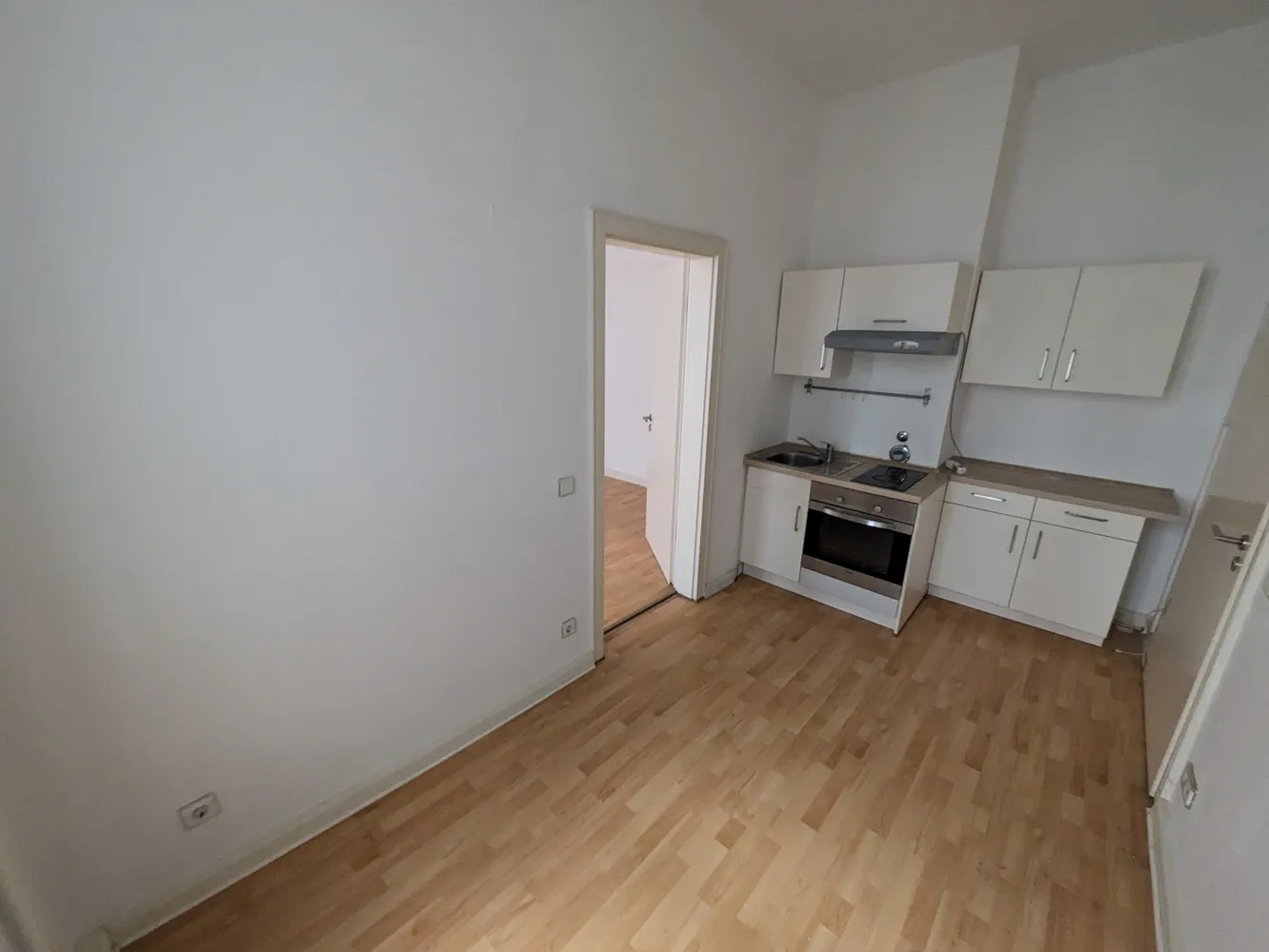 2 room apartment with 34 m² in Magdeburg – Photo 2