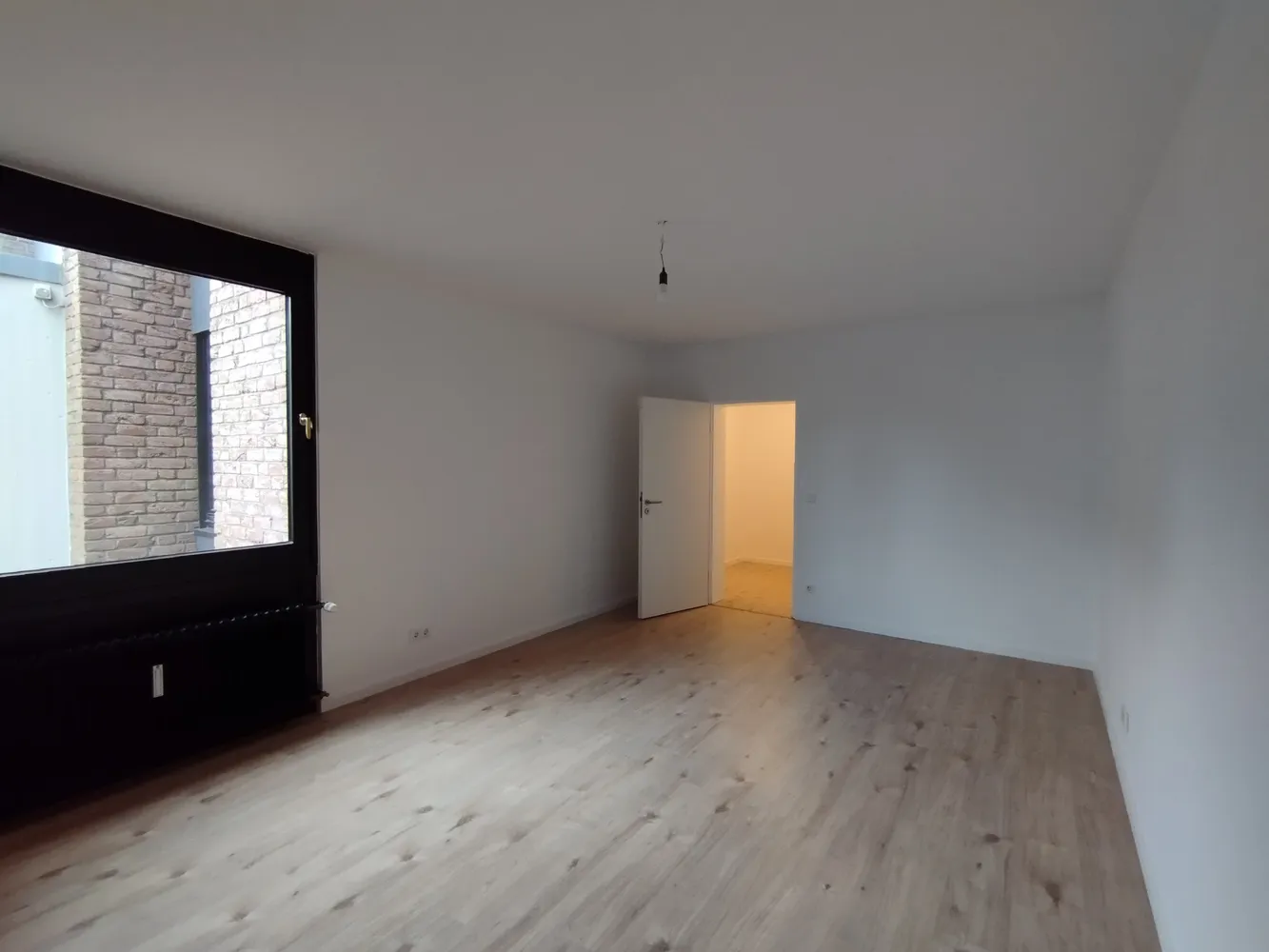 3 Zimmer Wohnung mit 93 m² in Düsseldorf – Bild 3