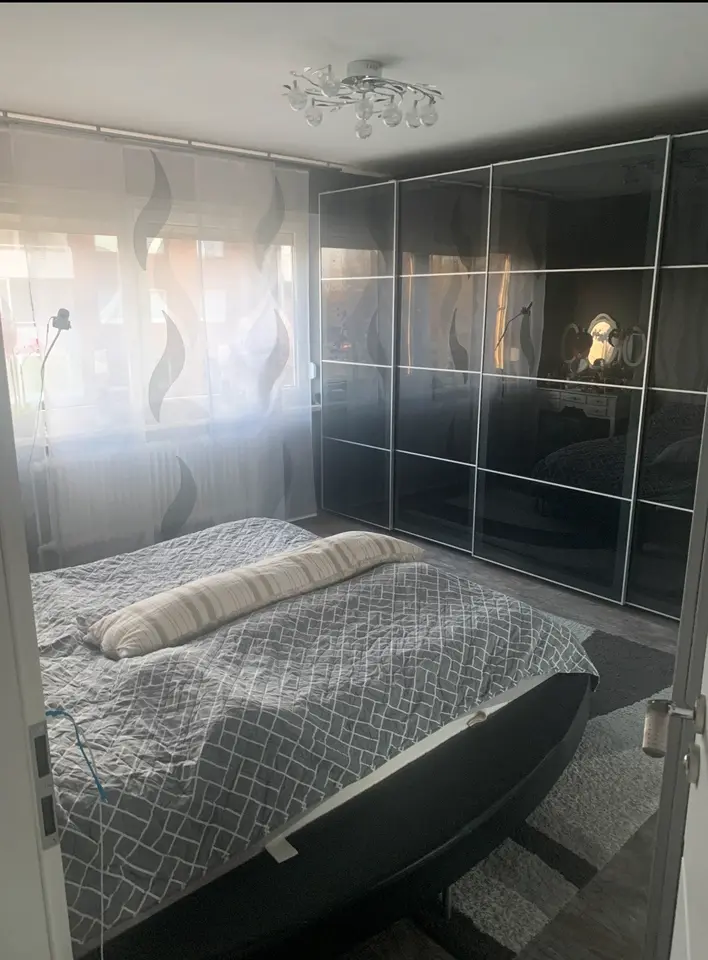 5 Zimmer Wohnung mit 145 m² in Emden – Bild 2