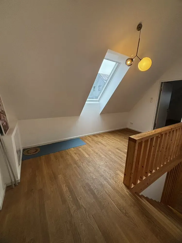 6 Zimmer Haus mit 130 m² in Berlin – Bild 2
