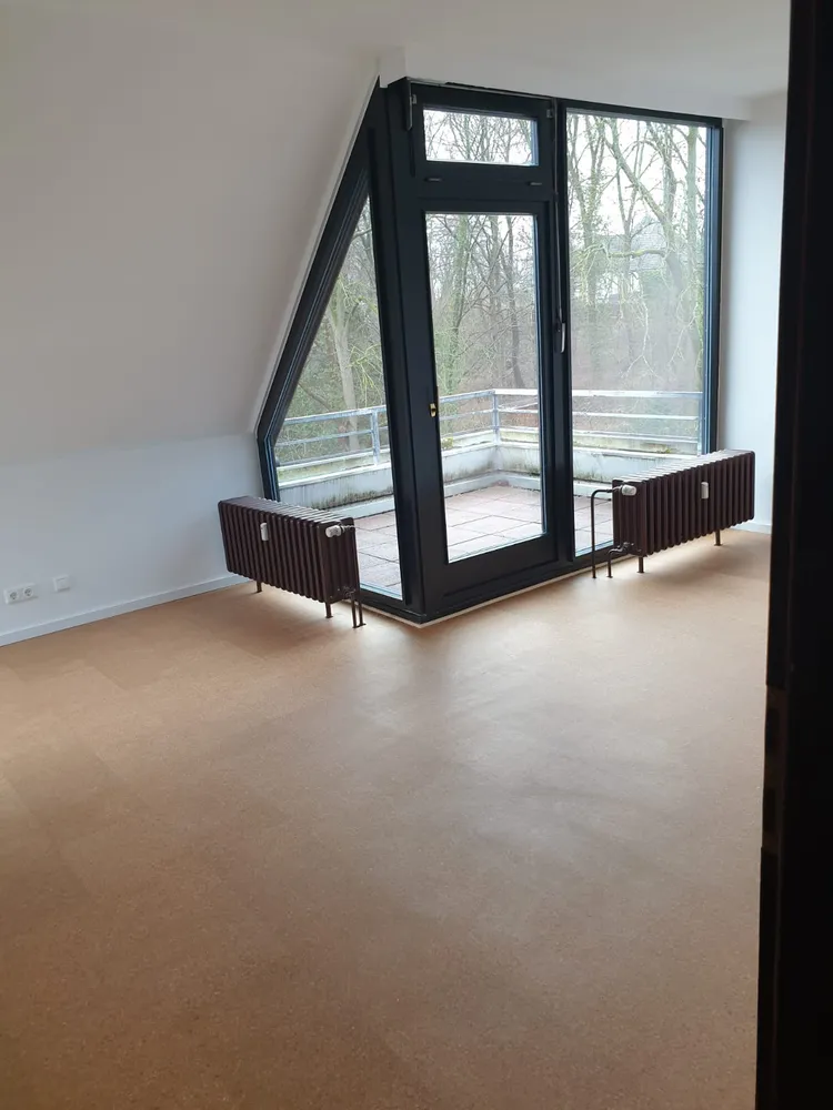6 Zimmer Wohnung mit 172 m² in Hameln – Bild 1