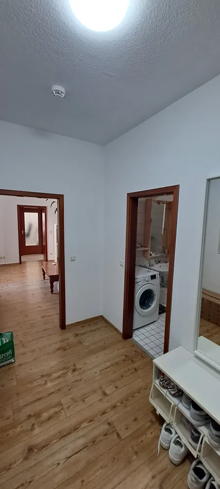 3 Zimmer Wohnung mit 80 m² in Düsseldorf – Bild 2
