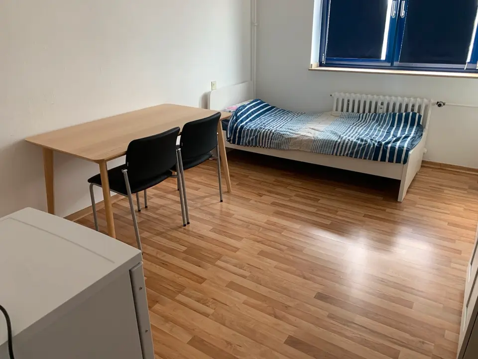 WG-Zimmer mit 20 m² in Aachen – Bild 1