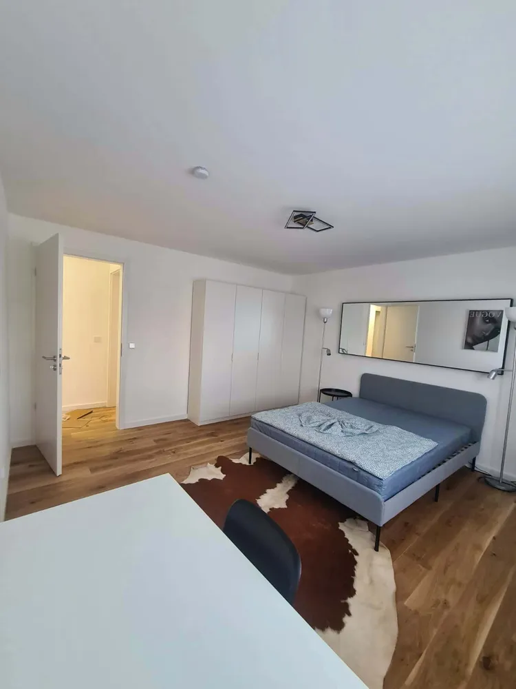 WG-Zimmer mit 14 m² in München – Bild 1