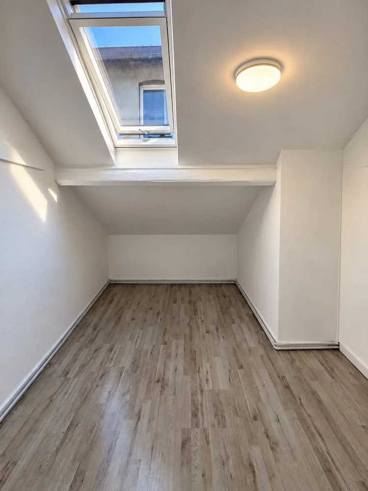 6 Zimmer Wohnung mit 100 m² in Hagen – Bild 9