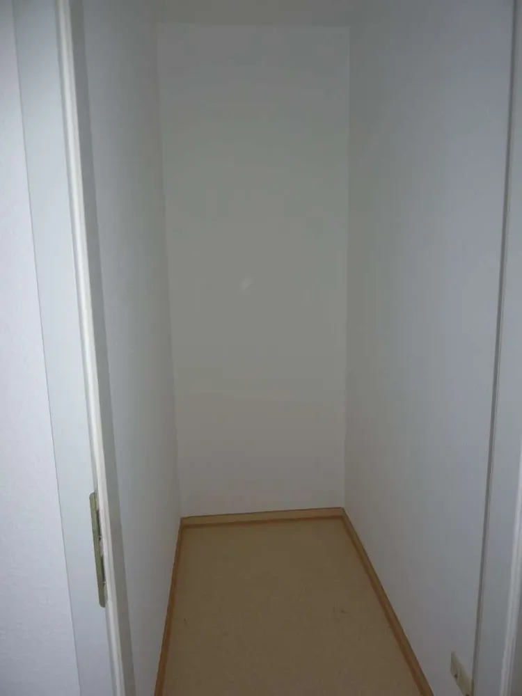 2 Zimmer Wohnung mit 48 m² in Halle (Saale) – Bild 6