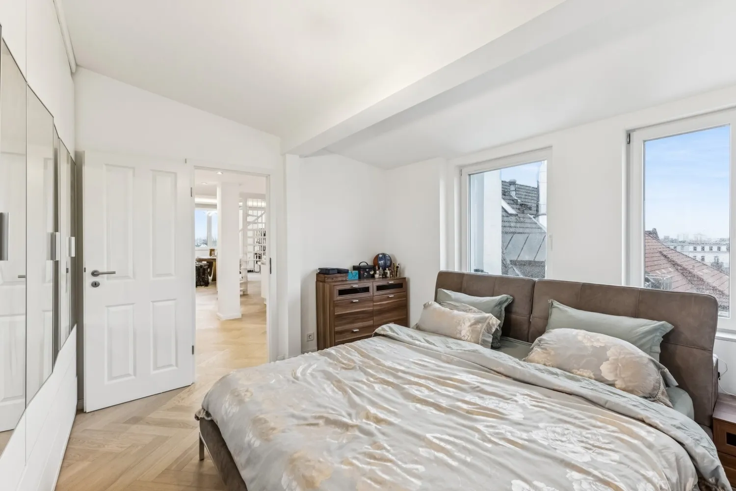 3 Zimmer Wohnung mit 121 m² in Hamburg – Bild 9