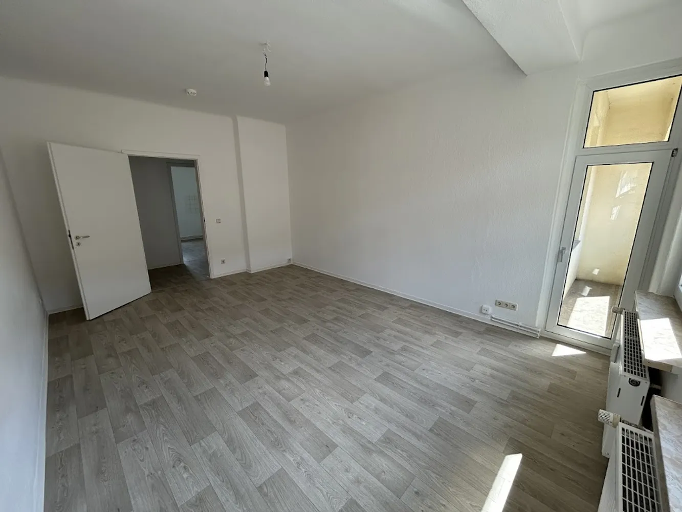 3 Zimmer Wohnung mit 71 m² in Magdeburg – Bild 2