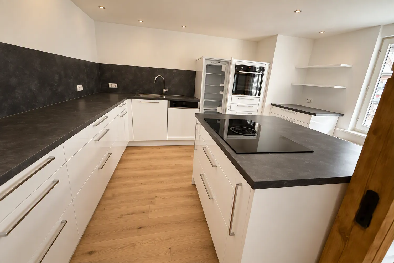 5 Zimmer Wohnung mit 180 m² in Offenburg – Bild 1