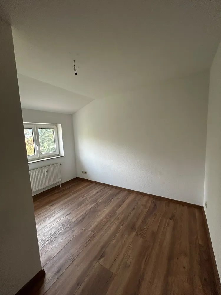 4 Zimmer Wohnung mit 76 m² in Zwickau – Bild 2