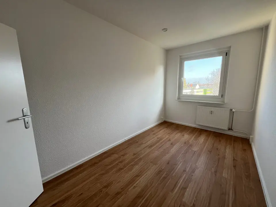 4 Zimmer Wohnung mit 90 m² in Zwickau – Bild 2