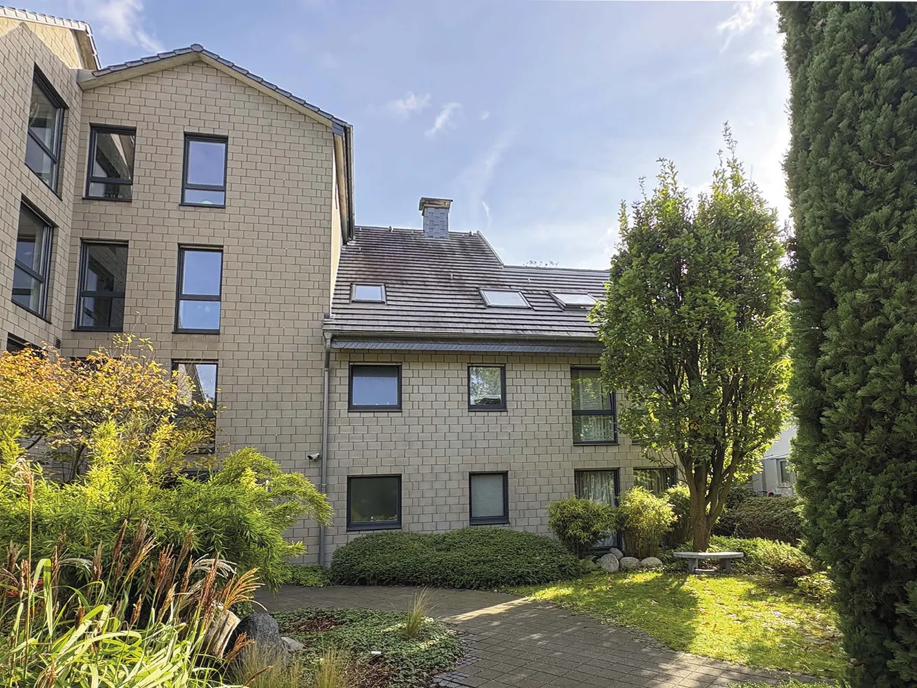 3 Zimmer Wohnung mit 106 m² in Essen – Bild 2