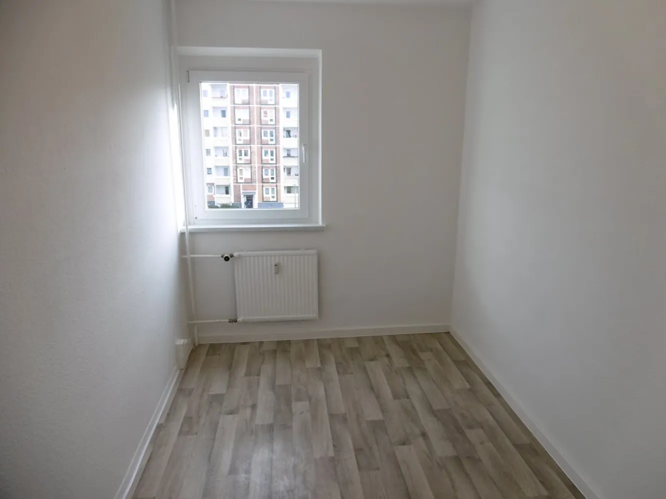 4 Zimmer Wohnung mit 72 m² in Rostock – Bild 2