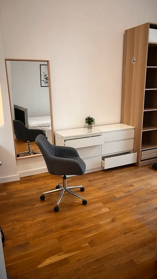 5 Zimmer Wohnung mit 17 m² in Wiesbaden – Bild 2