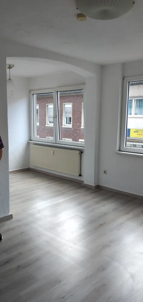 2 Zimmer Wohnung mit 65 m² in Krefeld – Bild 1