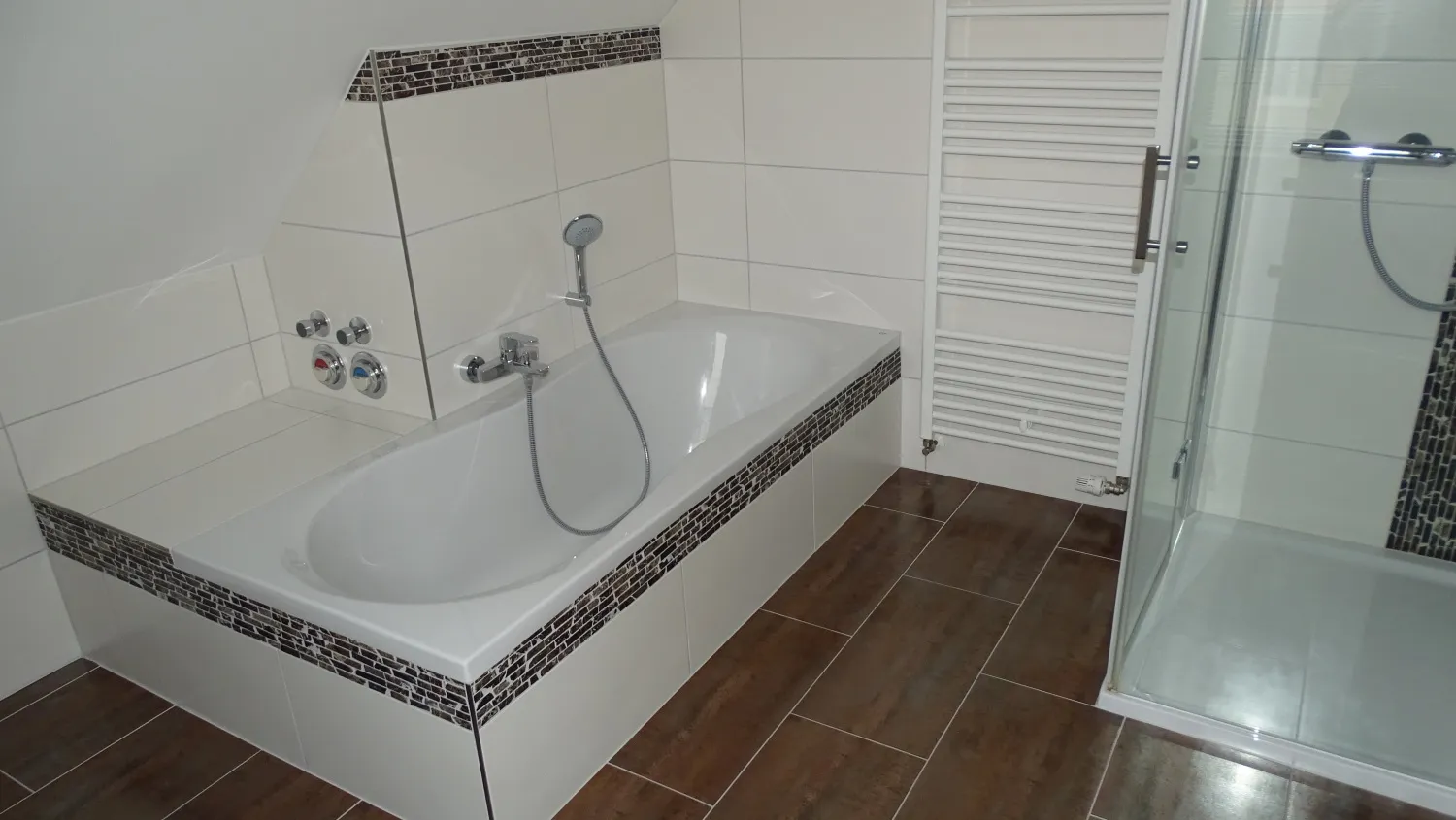 3 Zimmer Wohnung mit 95 m² in Frankfurt am Main – Bild 6