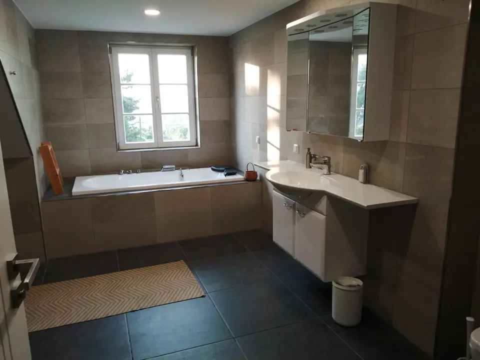 6 Zimmer Wohnung mit 177 m² in Weißenfels – Bild 6