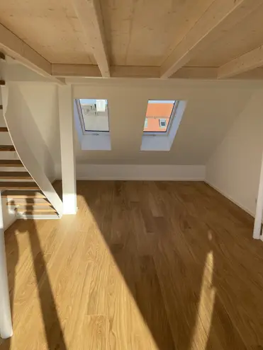 5 Zimmer Wohnung mit 143 m² in München – Bild 9
