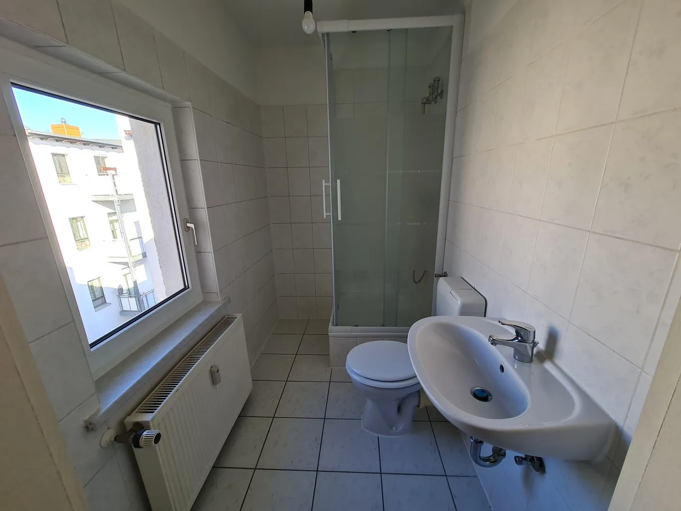 2 Zimmer Wohnung mit 42 m² in Halle (Saale) – Bild 3