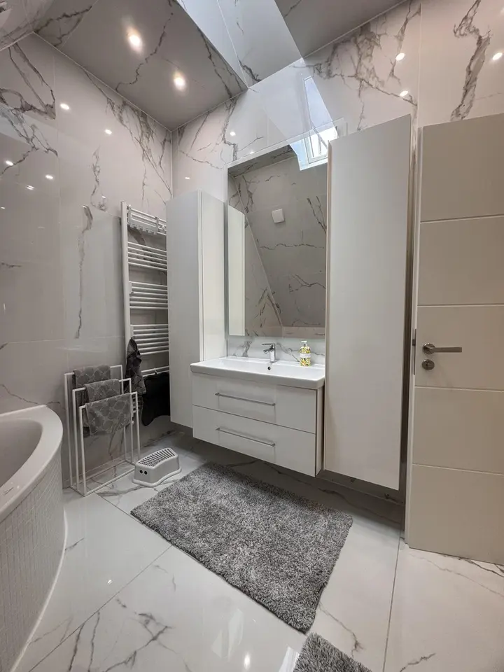 4 Zimmer Wohnung mit 170 m² in Memmingen – Bild 9