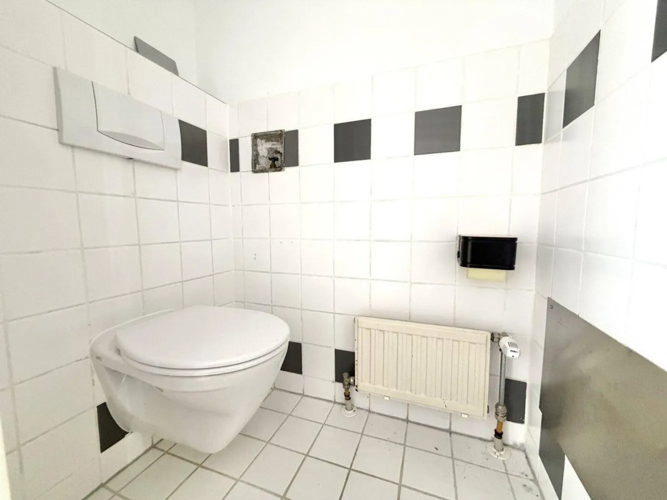 4 Zimmer Wohnung mit 91 m² in Düsseldorf – Bild 2