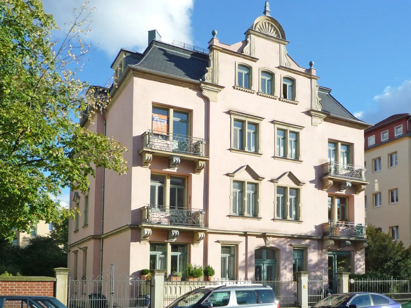 2 Zimmer Wohnung mit 77 m² in Dresden – Bild 1