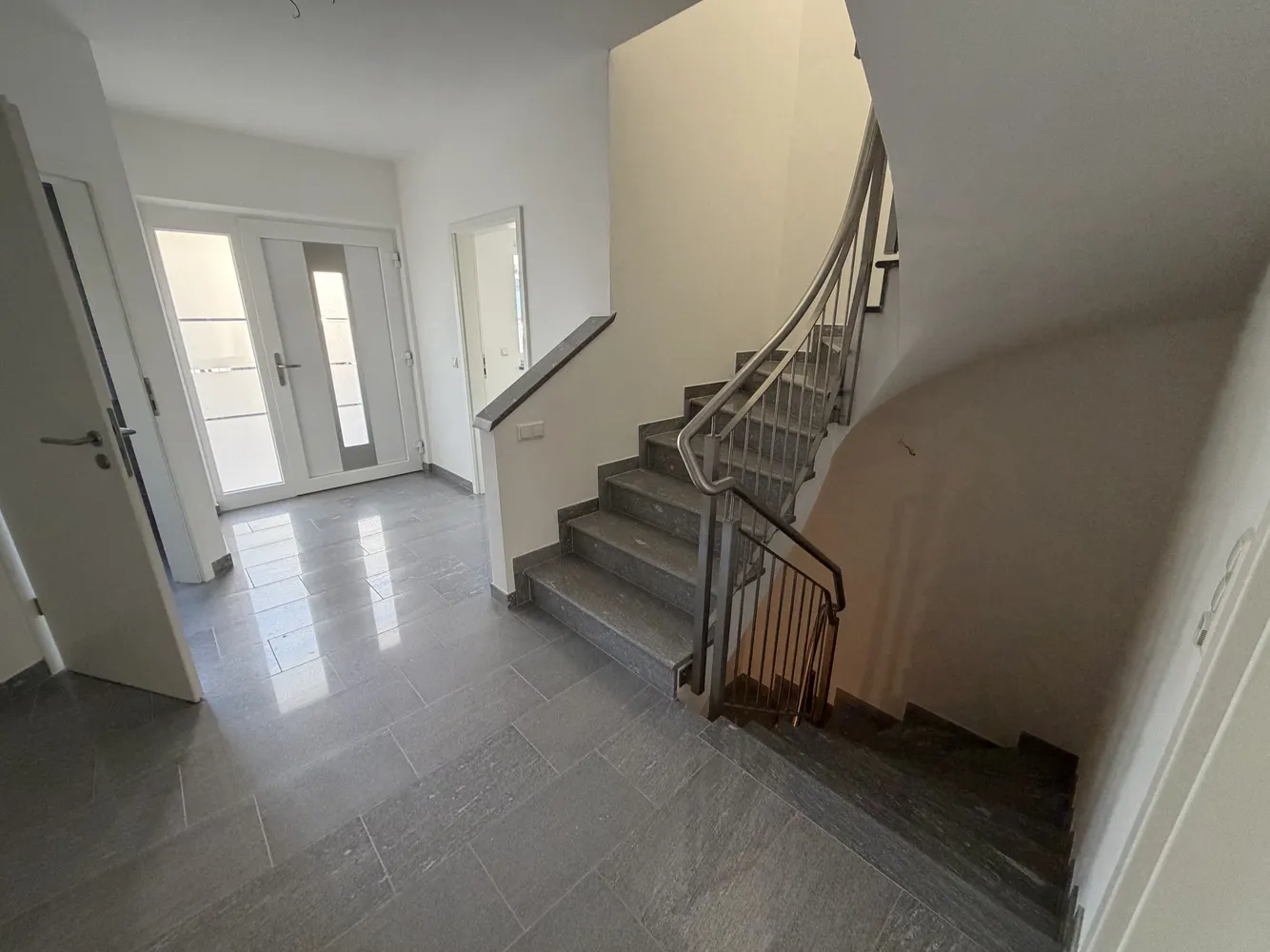 5 Zimmer Haus mit 183 m² in München – Bild 6