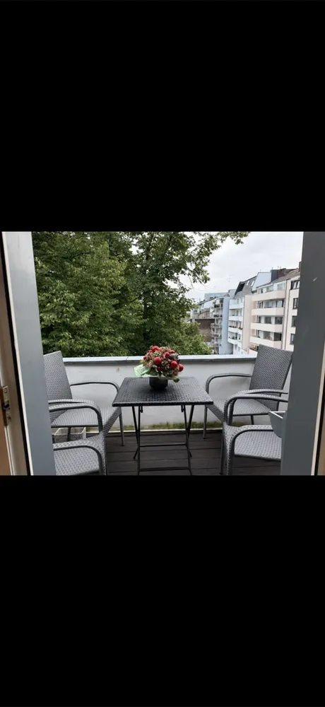 2 Zimmer Wohnung mit 78 m² in Düsseldorf – Bild 12
