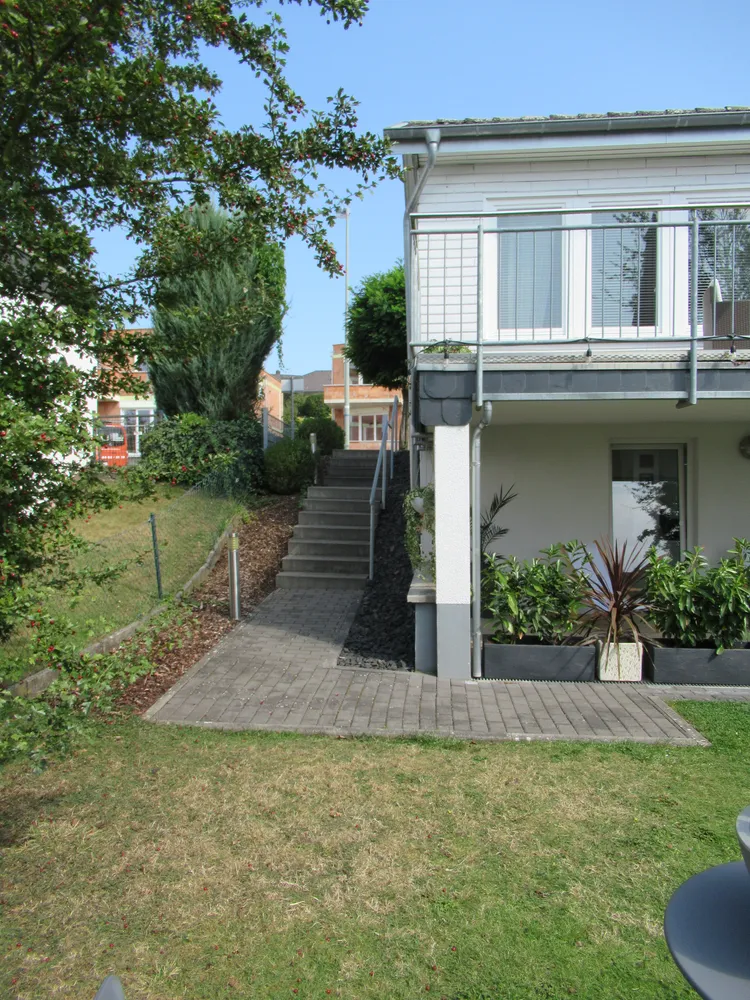 9 Zimmer Haus mit 230 m² in Limburg an der Lahn – Bild 3