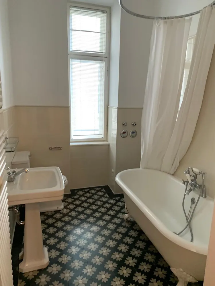 4 room apartment with 102 m² in Munich – Photo 10