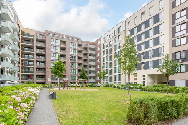2 Zimmer Wohnung mit 70 m² in Hamburg – Bild 2