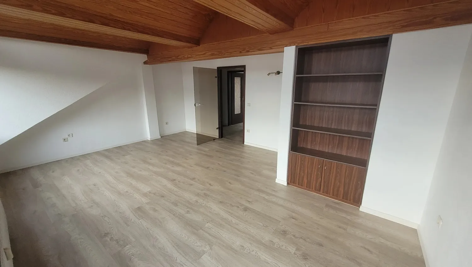 3 Zimmer Wohnung mit 60 m² in Bonn – Bild 2