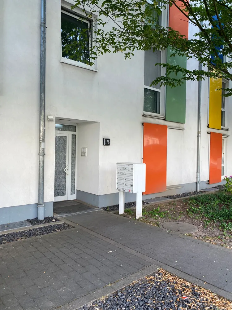 2 Zimmer Wohnung mit 81 m² in Wiesbaden – Bild 12