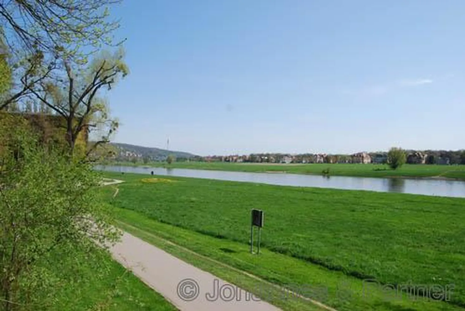 2 Zimmer Wohnung mit 77 m² in Dresden – Bild 7
