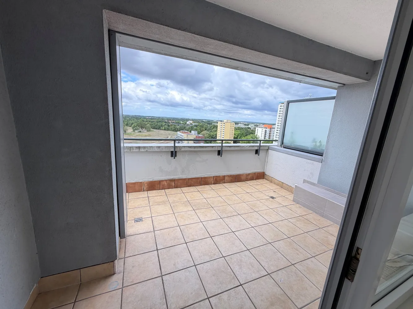 3 room apartment with 85 m² in Berlin – Photo 2