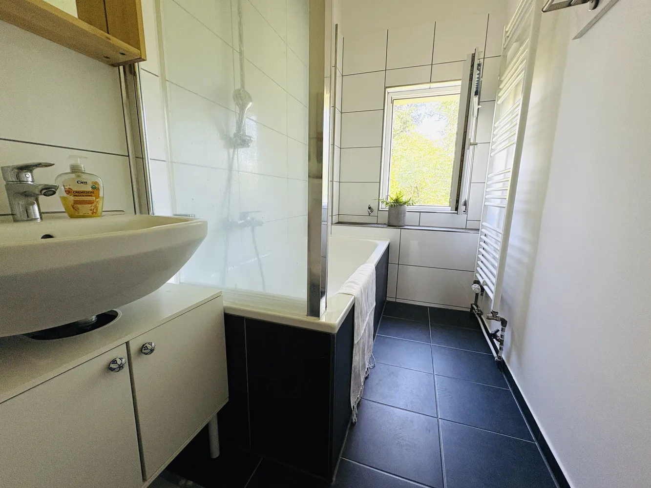 2 Zimmer Wohnung mit 64 m² in Wuppertal – Bild 11