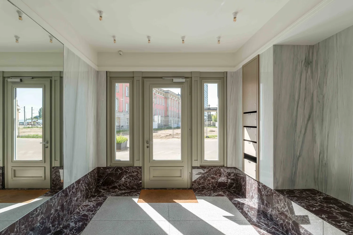4 Zimmer Wohnung mit 118 m² in Potsdam – Bild 2
