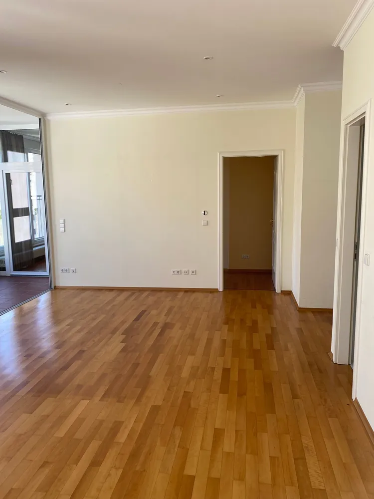 4 Zimmer Wohnung mit 187 m² in Berlin – Bild 3