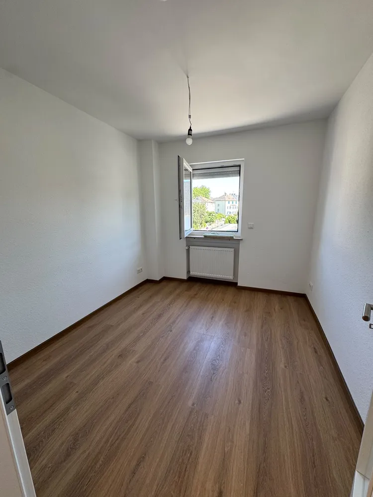 4 Zimmer Wohnung mit 86 m² in Frankfurt am Main – Bild 7