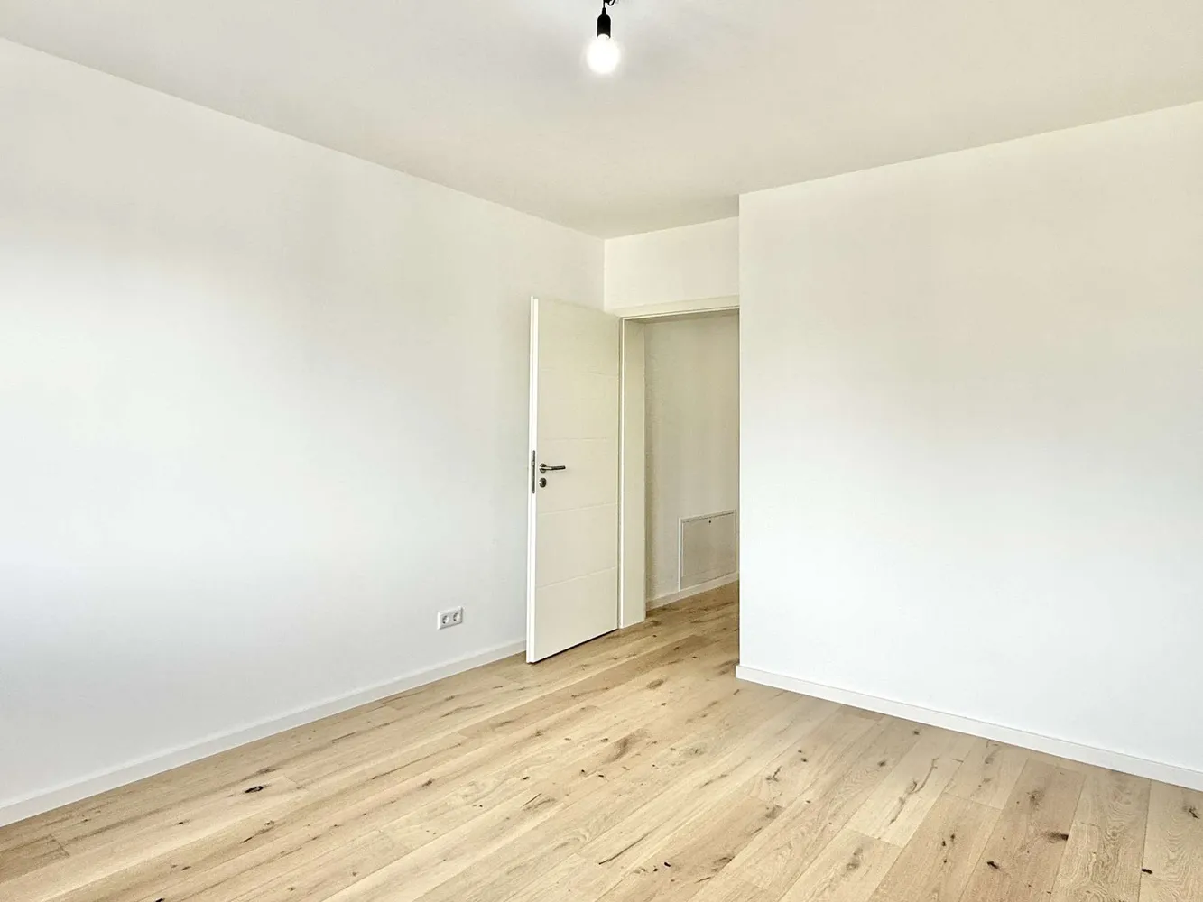 4 Zimmer Wohnung mit 134 m² in Düsseldorf – Bild 7