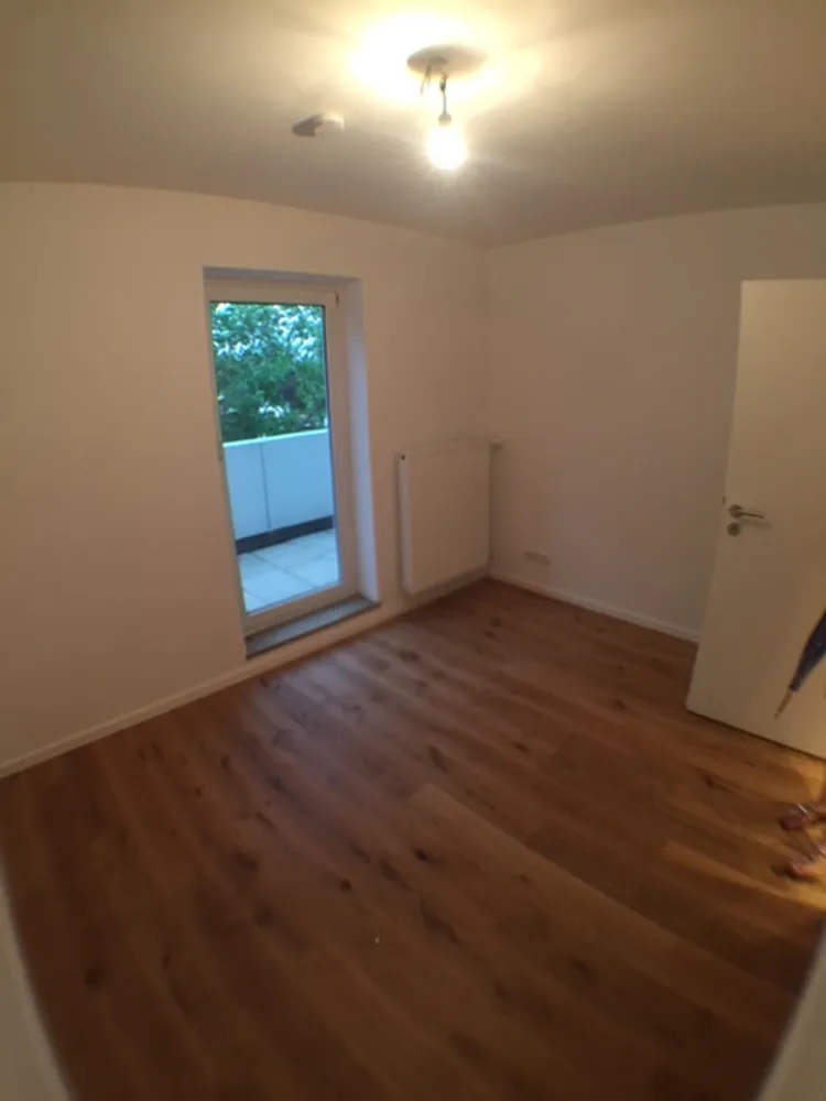 4 Zimmer Wohnung mit 69 m² in München – Bild 2